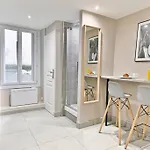 Studio Confortable Au Coeur Du Quartier Sentier