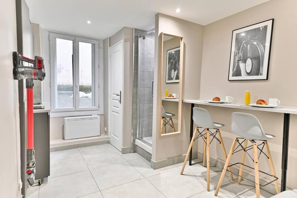 Studio Confortable Au Coeur Du Quartier Sentier Apartment